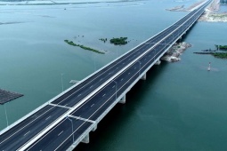 Kinh doanh - Tỉnh nào ở Việt Nam tự bỏ "núi" tiền ra làm cao tốc?