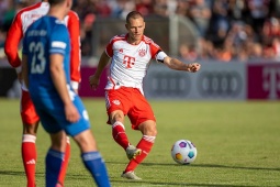 Bóng đá - Kinh hoàng Bayern Munich thắng đậm 27-0, cựu sao MU tỏa sáng ghi 5 bàn