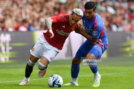 Video bóng đá MU - Lyon: Thay người bước ngoặt, đỉnh cao Van de Beek (Giao hữu)