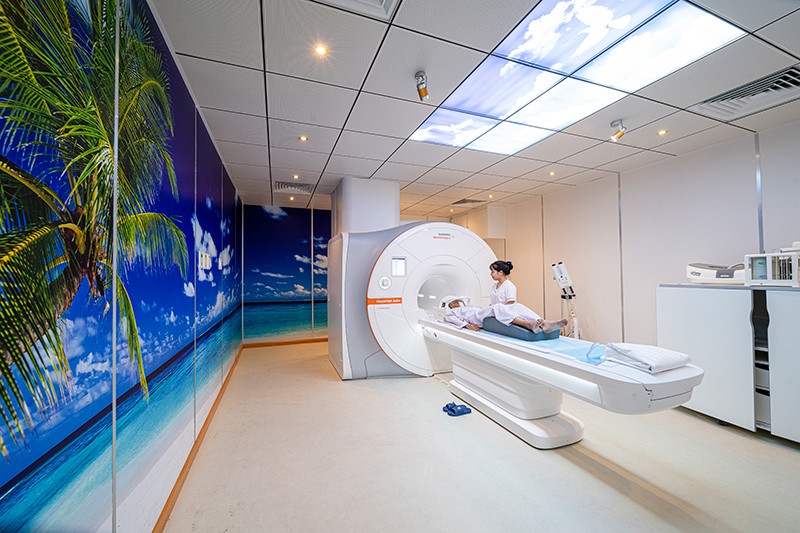 Hệ thống chụp CT 768 lát cắt ứng dụng trí tuệ nhân tạo (AI) tầm soát và chẩn đoán bệnh.