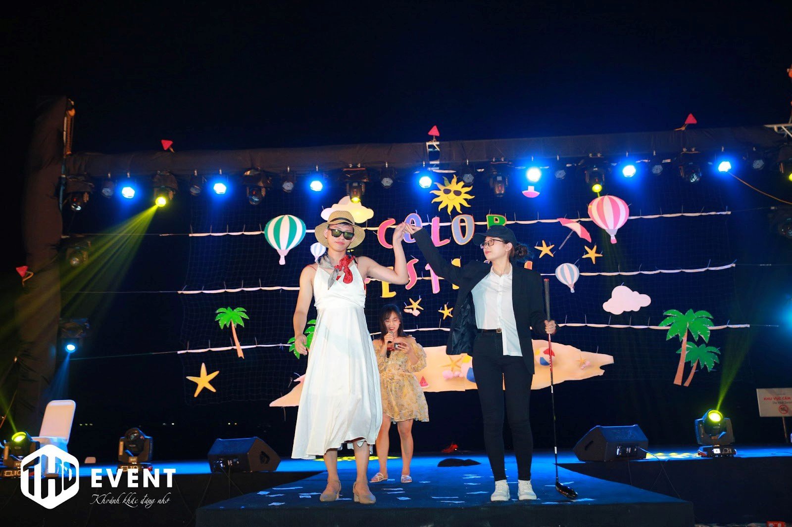 Tiết mục biểu diễn “cây nhà lá vườn” đặc sắc