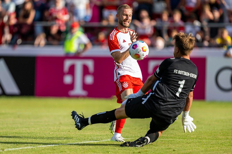 Tân binh&nbsp;Konrad Laimer ghi 1 bàn trong chiến thắng 27-0 của Bayern Munich