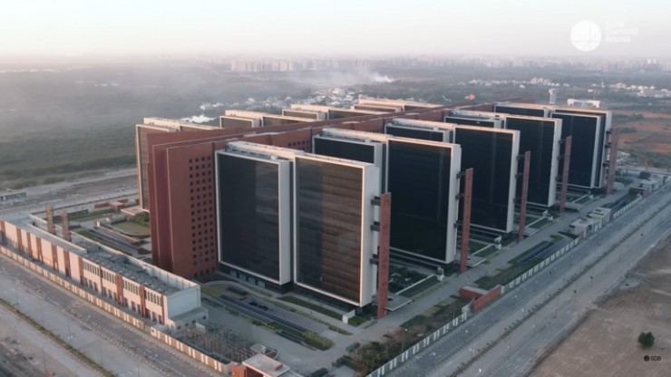Vượt qua Mỹ, Ấn Độ sở hữu tòa nhà văn phòng lớn nhất thế giới - 1