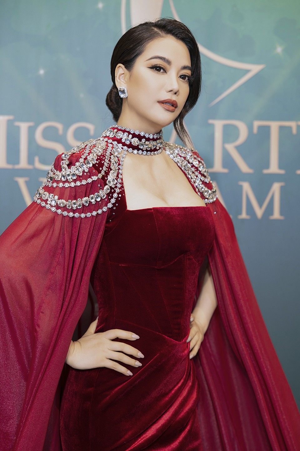 Mina Sue Choi tại buổi ra mắt&nbsp;“Miss Earth Việt Nam 2023”