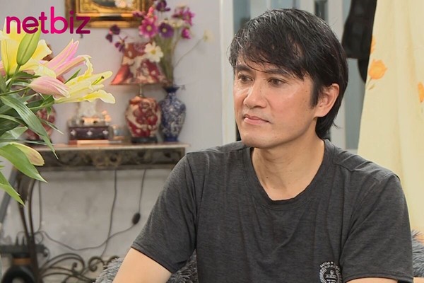 Tài tử thập niên 90 gốc Đà Lạt: Giã từ sự nghiệp sang Pháp để chăm mẹ già, về nước vướng tin đồn yêu vợ tỷ phú - 8