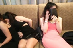 Pháp luật - Nhóm đối tượng giả danh công an để bắt các nữ tiếp viên đem đi bán