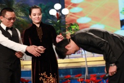 Đời sống Showbiz - Cầu thủ gặp chấn thương phải từ bỏ sự nghiệp sân cỏ trở thành MC, được Lại Văn Sâm "chọn mặt gửi vàng"