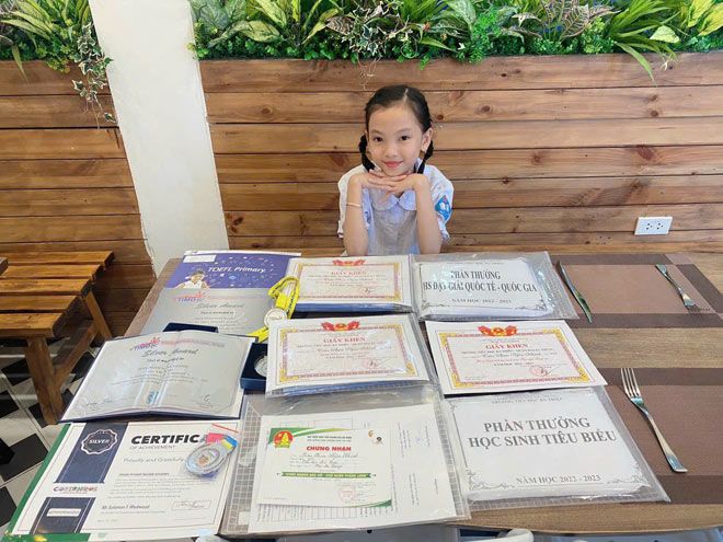 Cô bé 9 tuổi sở hữu nhiều thành tích đáng nể.
