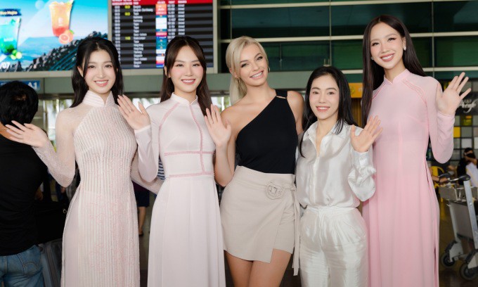&nbsp;Karolina Bielawska đến Việt Nam tham dự đêm chung kết Miss World Vietnam 2023.
