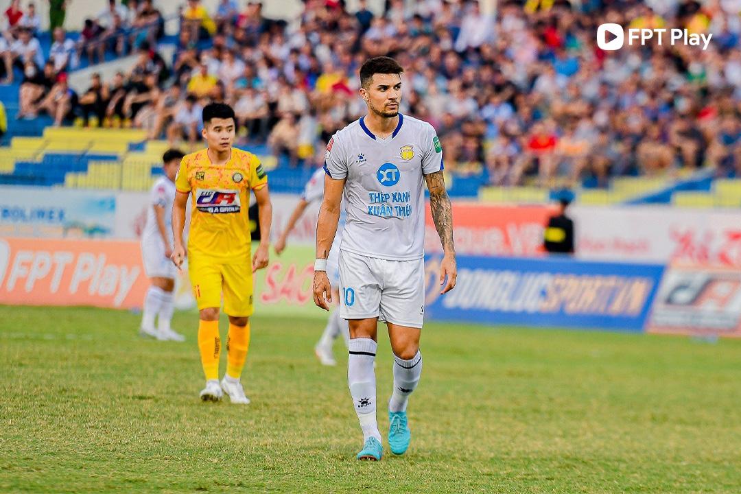 Thép Xanh Nam Định cũng là đối thủ đáng gờm.