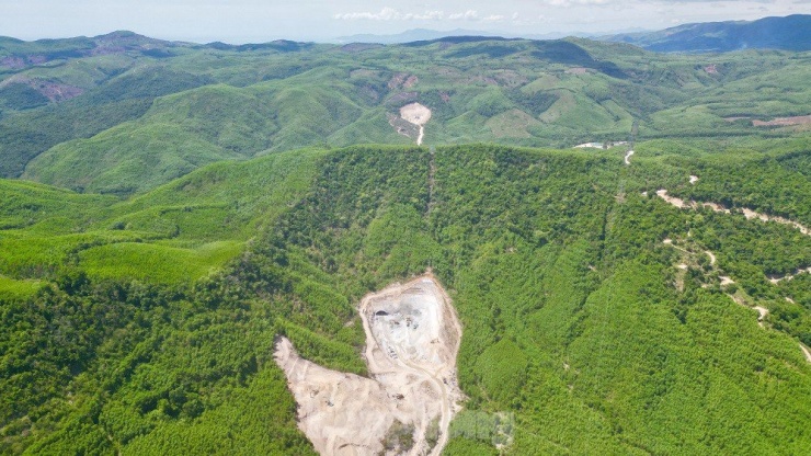 Dự án cao tốc Quảng Ngãi - Hoài Nhơn (thuộc dự án xây dựng công trình đường bộ cao tốc Bắc Nam phía đông giai đoạn 2021-2025). Đây là dự án có quy mô lớn nhất trong 12 dự án thành phần thuộc Dự án cao tốc Bắc Nam.