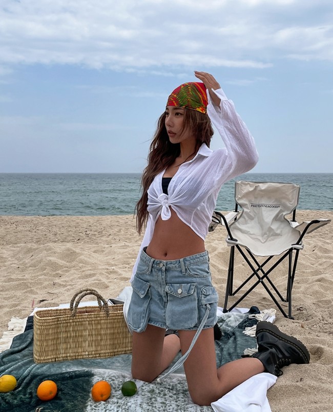 10 cách ứng dụng sơ mi khoác ngoài thời thượng - 4