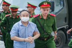 Tin tức trong ngày - VKS khẳng định cựu Cục phó A08 nhận hối lộ là cố ý, không có chuyện 'vô tình, không may'