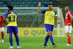 Bóng đá - Al Nassr lại thua thảm tại Bồ Đào Nha, siêu sao Ronaldo bị Di Maria lu mờ