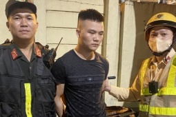 Pháp luật - Đạo chích gọi Grab đẩy xe máy vừa ăn trộm được đi tẩu tán