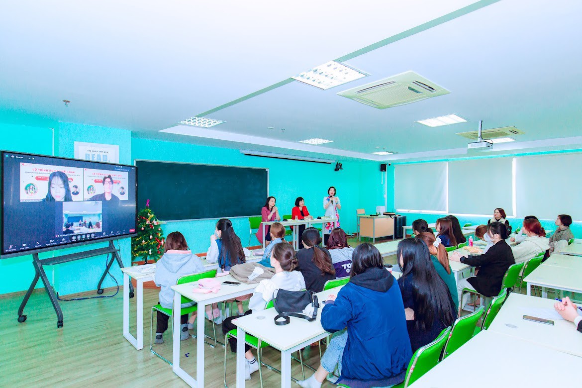 &nbsp;Môi trường học tập của hệ Chất lượng cao và hệ Liên kết quốc tế