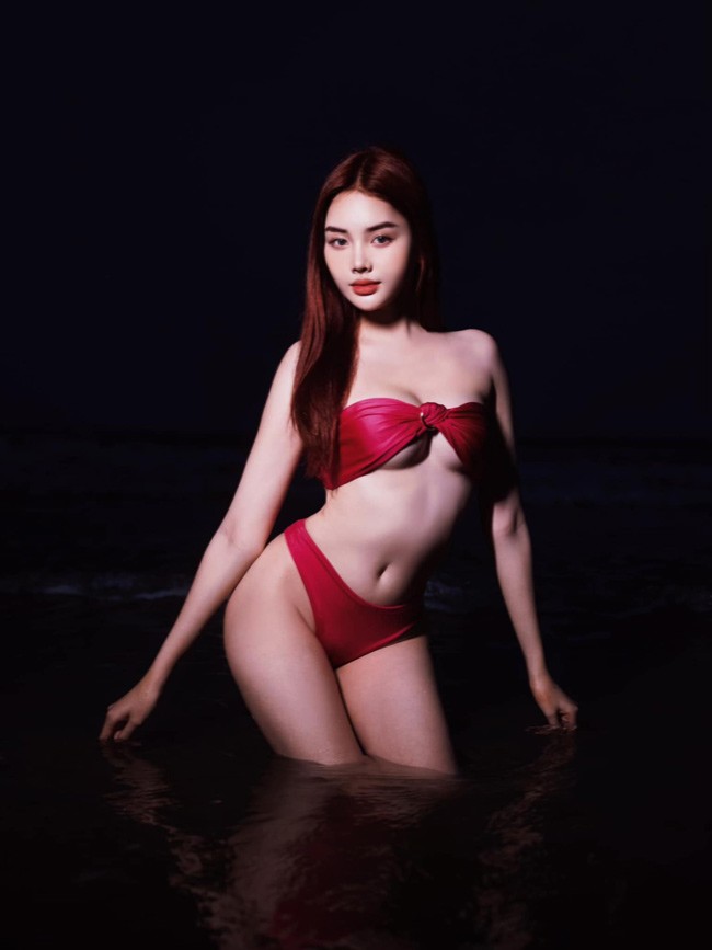 Cô gái Bắc Giang gây ấn tượng bởi gương mặt xinh đẹp, đường nét mềm mại như &#34;con gái xịn&#34;.&nbsp;
