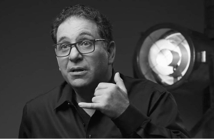 Chân dung Kevin Mitnick, hacker nổi tiếng nhất thế giới.