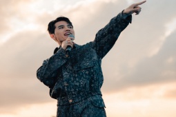 Nhạc - Quốc Thiên bất ngờ giả giọng Hồng Ngọc, "đọ" vẻ điển trai với Isaac