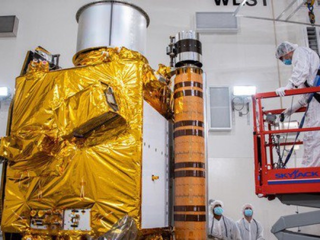 Công nghệ thông tin - Mảnh tiểu hành tinh bắn xa ngàn dặm sau cú đâm của tàu NASA