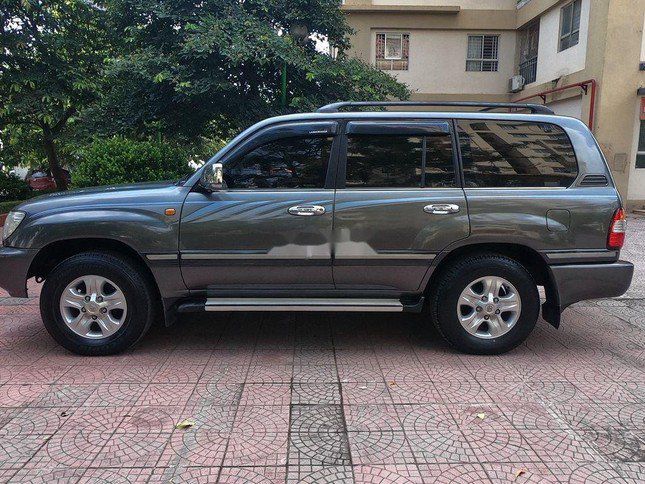 Chiếc xe Land Cruiser được Bộ Công Thương đưa ra đấu giá đã đi được hơn 282.400km (Ảnh minh họa).