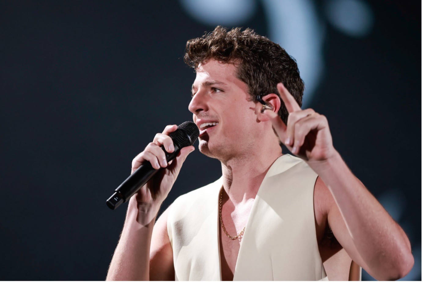 Hơn 8.000 khán giả “cháy” suốt hơn 6 tiếng cùng Charlie Puth và dàn sao Việt tại 8Wonder - 3