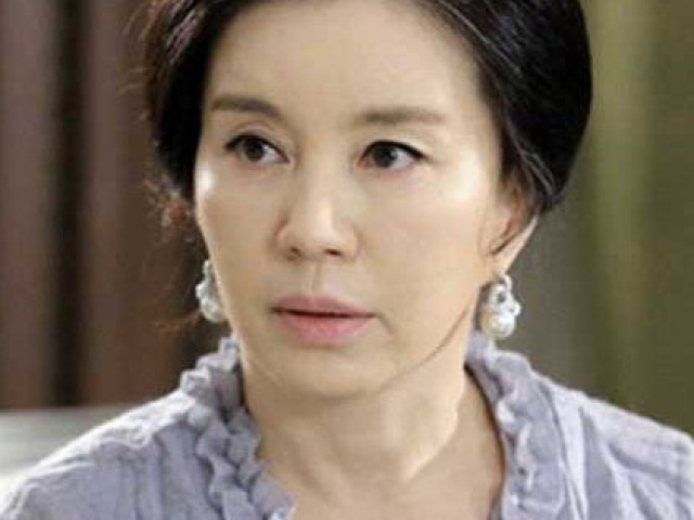 Bạn trẻ - Cuộc sống - Biết con rể say nắng người phụ nữ khác, mẹ vợ âm thầm làm điều này khiến anh ta từ bỏ ý định ngoại tình