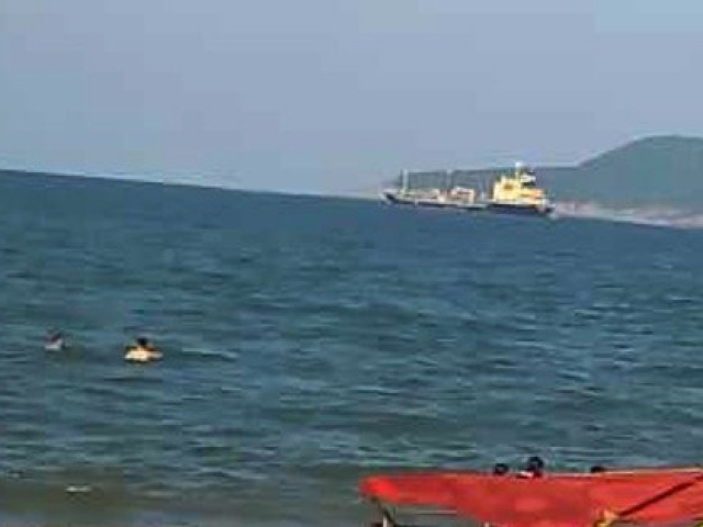 Tin tức trong ngày - Một người đeo nhẫn cưới khắc chữ P, H tử vong ở biển Cửa Lò