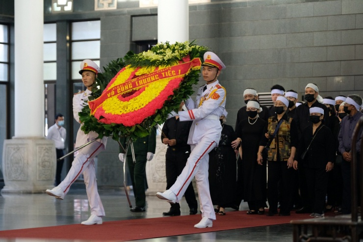 Lễ tang nguyên Phó Thủ tướng Nguyễn Khánh tổ chức theo nghi thức Lễ tang cấp Nhà nước.