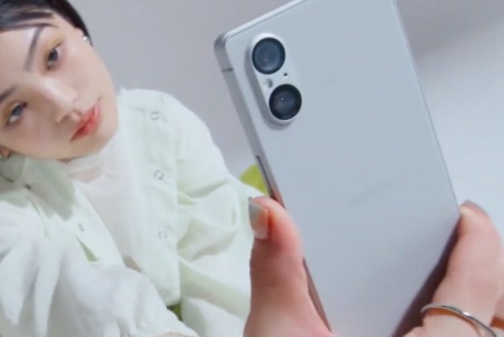 Video Sony Xperia 5 V thiết kế trẻ trung, "đốn tim" người xem