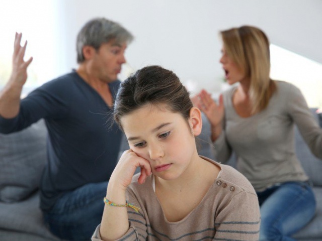 Giáo dục - du học - Con tổn thương tâm lý vì bố mẹ thường xuyên cãi vã