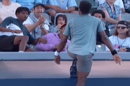 Thể thao - "Gã hề" Monfils định lao lên khán đài "xử lý" khán giả, "quay xe" sau trận đấu