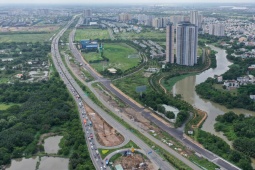 Tin tức trong ngày - Diện mạo đường song hành cao tốc sắp thông xe ở TP.HCM