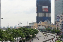 Tin tức trong ngày - Chủ tịch Phan Văn Mãi chỉ đạo tạm dừng giao dịch khu đất 132 Bến Vân Đồn, quận 4