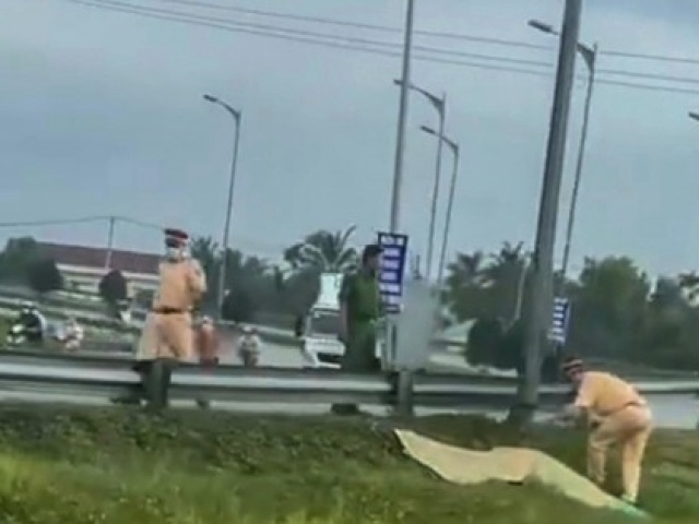 Tin tức trong ngày - Người đàn ông ở TP HCM tử vong trên đường dẫn cầu Cần Thơ