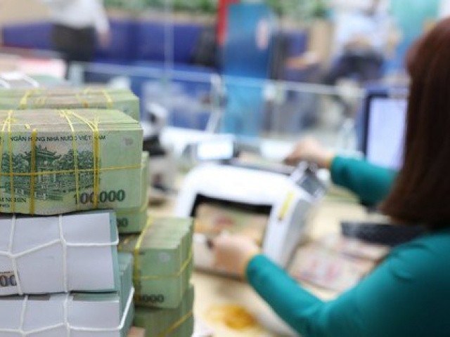 Kinh doanh - Ngân hàng có hơn 6 triệu tỷ đồng: Doanh nghiệp vẫn kêu khó tiếp cận