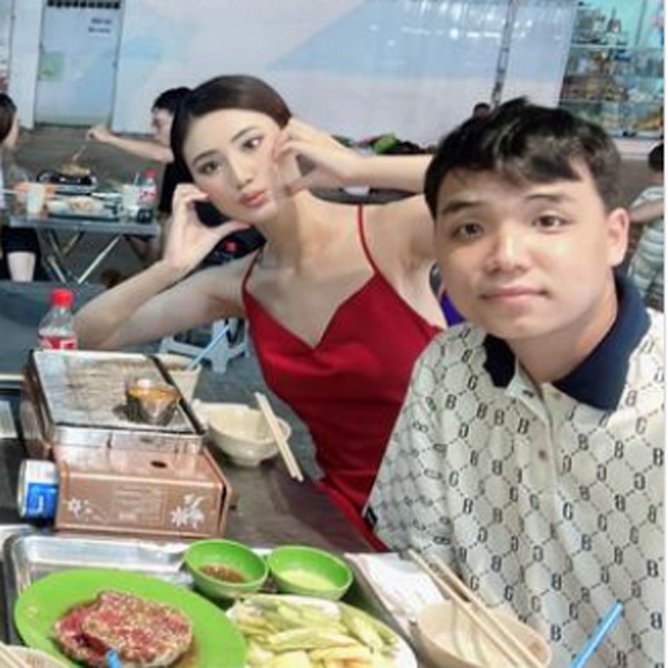 Bạn trai bằng tuổi của tân Hoa hậu Ý Nhi: Gia thế kín tiếng, tính cách chững chạc - 2