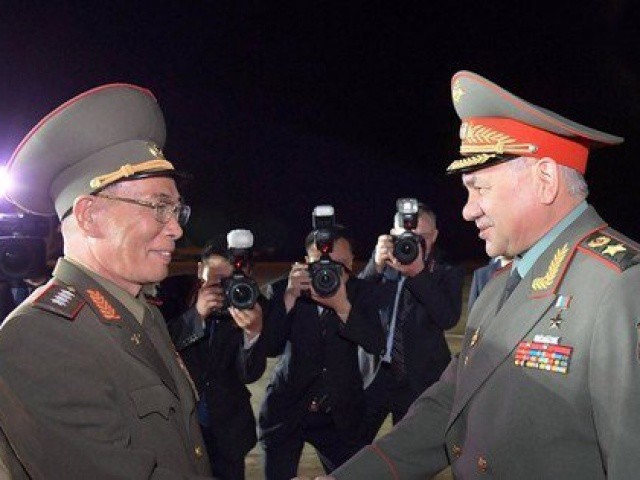 Phái đoàn Nga, Trung Quốc thăm Triều Tiên, Mỹ lên tiếng