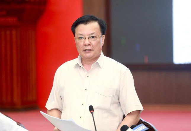 Bí thư Thành ủy Hà Nội Đinh Tiến Dũng phát biểu tại buổi làm việc