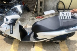Tin tức trong ngày - Vụ xe máy SH biển ngũ quý 8: Khách trả nửa tỷ đồng nhưng chủ nhân chưa bán