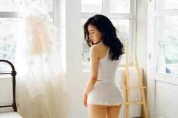 Thời trang - "Quỳnh Búp Bê" U40 mặc gì cũng xinh, sang, được mẹ Shark Bình khen "đẹp như tiên"