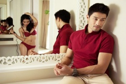 Giải trí - Sao võ thuật say tình người đẹp kém 15 tuổi, sở hữu "chòi lá" 1.800m2 gây choáng