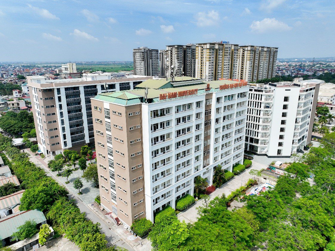 DNU là một trong những trường đại học tiên phong thực hiện việc rút ngắn thời gian đào tạo.