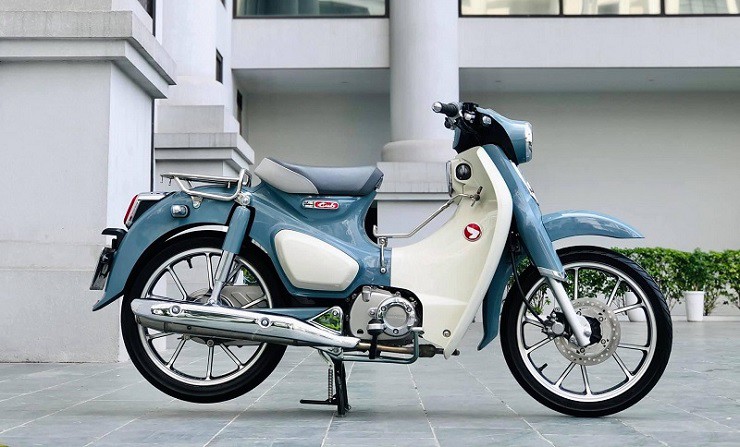 Loạt xe máy "bề ngoài đơn giản, bên trong nhiều tiền" cho tân sinh viên nhà có điều kiện - 1