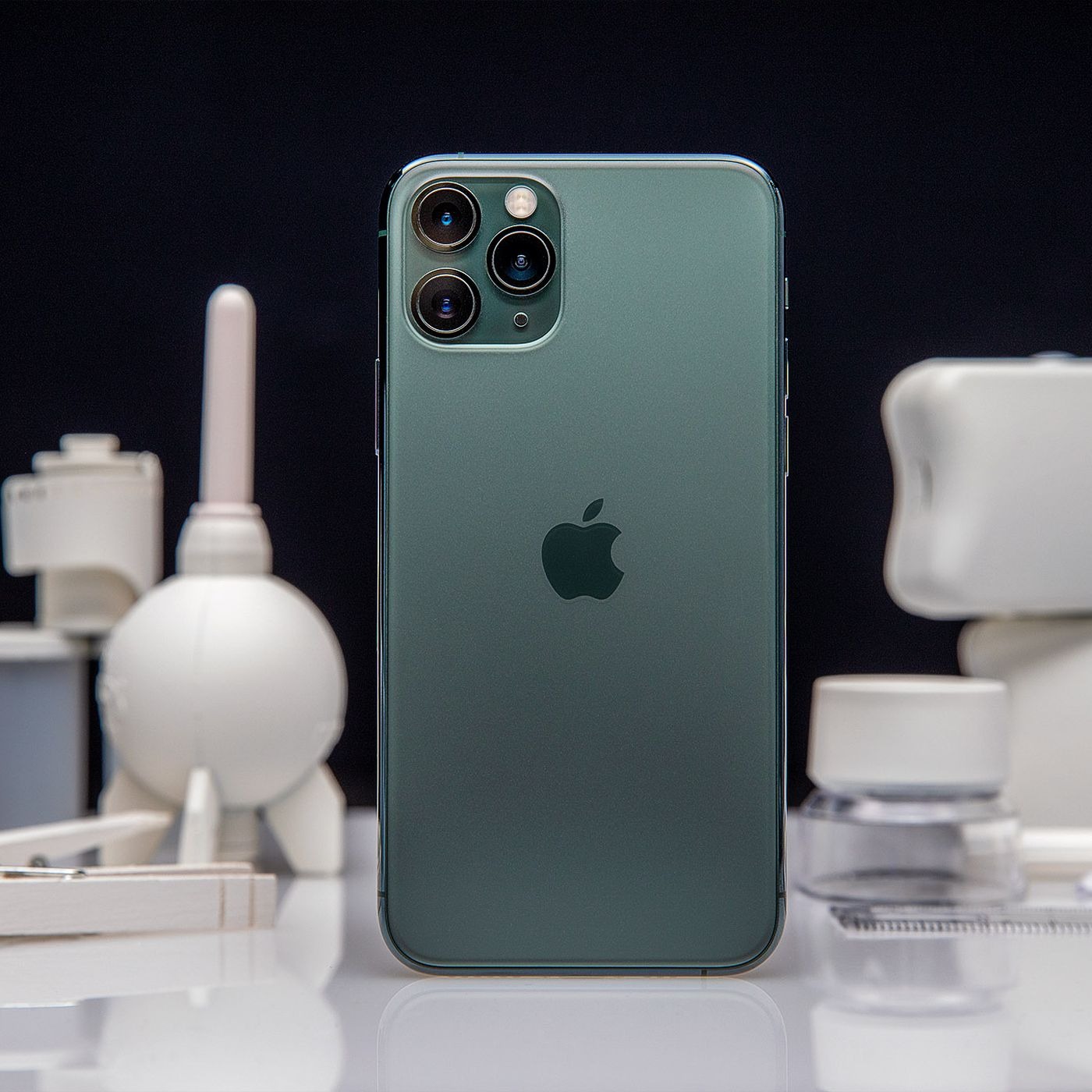 iPhone 11 Pro Max năm 2023: iPhone đáng mua hay đã lỗi thời? - 2