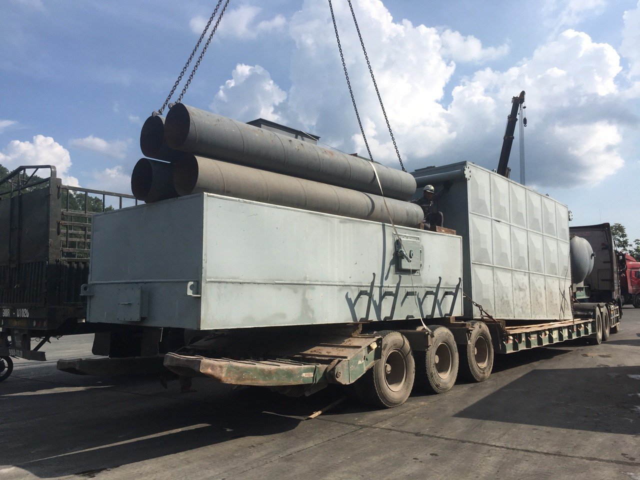 Trung bình mỗi ngày vận chuyển từ 500 tấn hàng hóa, đơn vị có sự khác biệt là vận chuyển hàng quá khổ quá tải