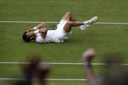 Video tennis Alcaraz - Djokovic: 5 set nghẹt thở, ngả mũ ”tân vương” (Chung kết Wimbledon)