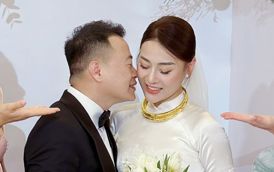 Sính lễ trong đám hỏi Phương Oanh, Minh Hằng "gây bão" mạng xã hội - 4