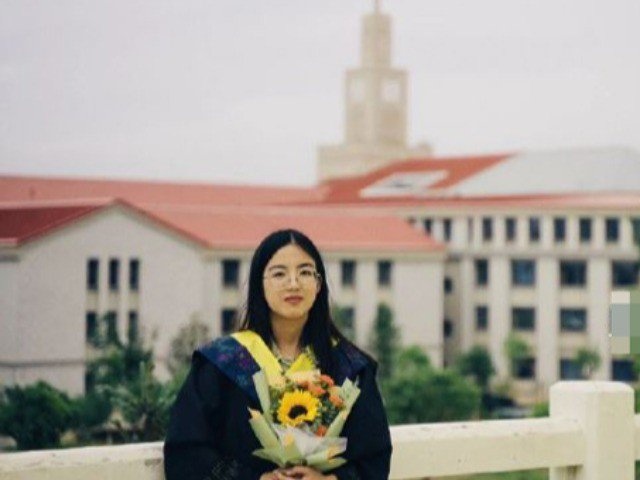 Bạn trẻ - Cuộc sống - Bốn năm đại học luôn nhận được 3 triệu/tháng từ người lạ, cô gái ngỡ ngàng khi biết danh tính