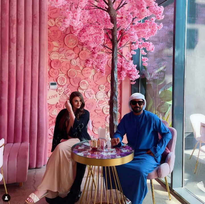 Tuy nhiên cô cũng cảm thấy may mắn khi được chồng cưng chiều, mua những túi hiệu đắt đỏ. Ảnh: IG cá nhân